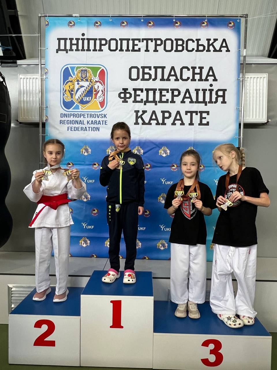 1 місце на змаганнях з карате